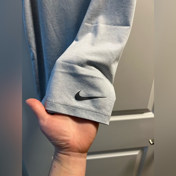 Nike Training Tank - Picture 2 of 4